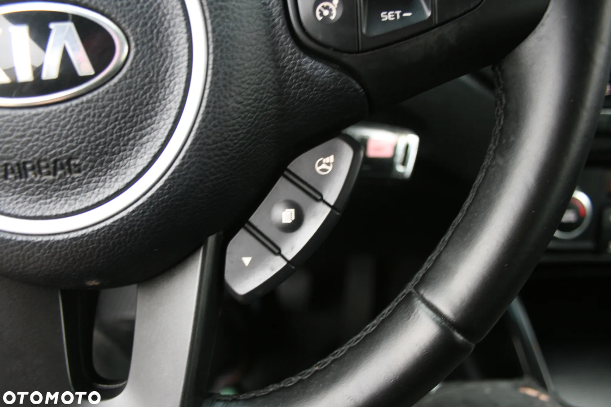 Kia Carens 1.6 GDI S 7os EU6 - 15