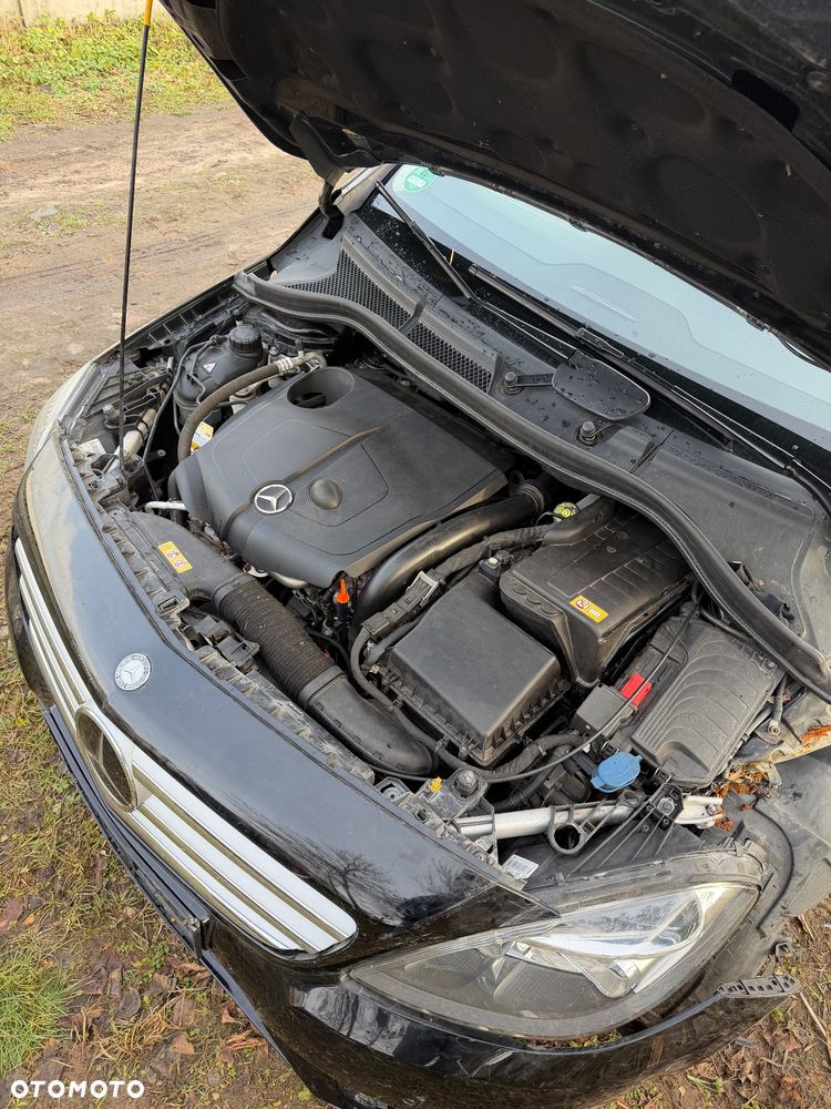 Mercedes-Benz Klasa B 180 CDI (BlueEFFICIENCY) 7G-DCT - 9