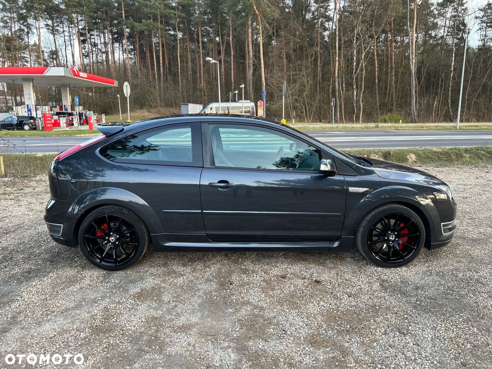 Ford Focus ST - 30