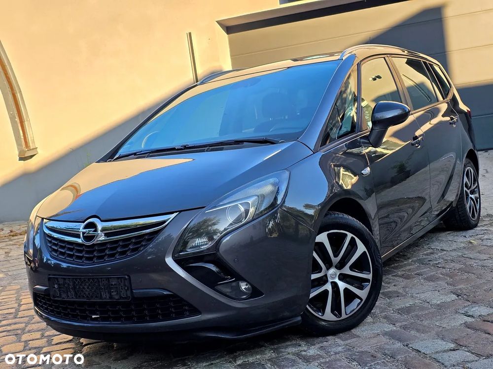 Opel Zafira 2013 photo 2