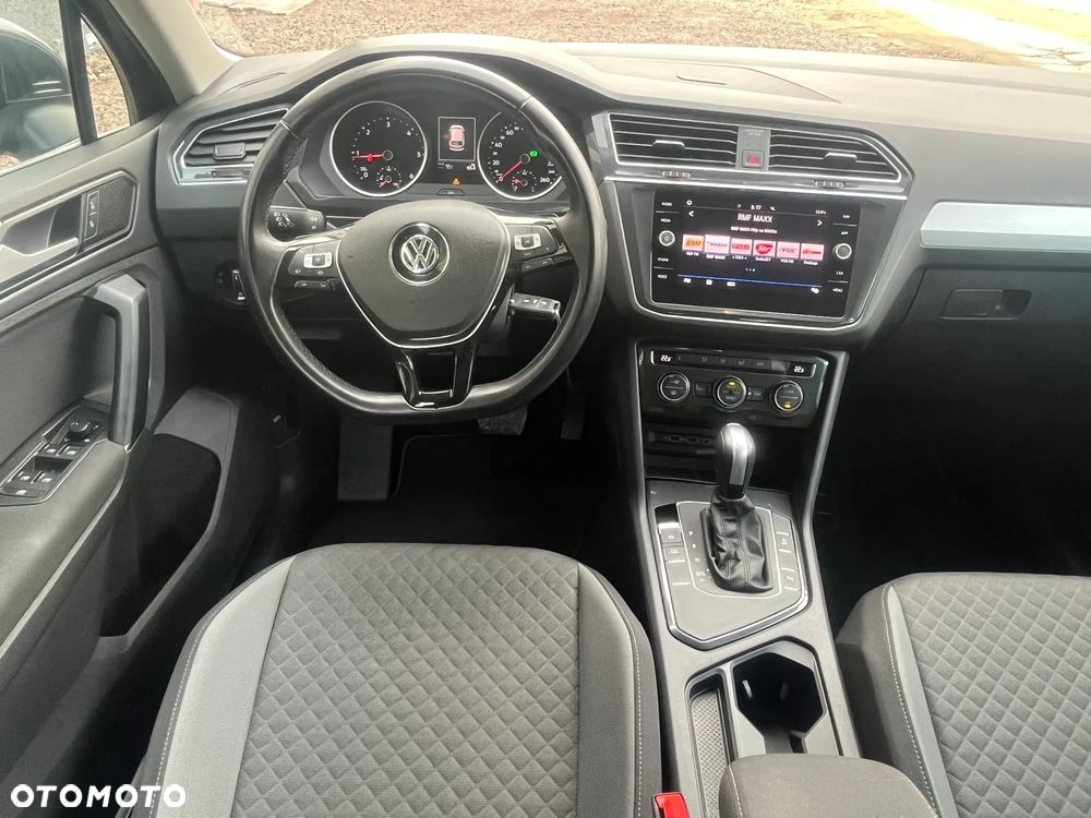 Volkswagen Tiguan - 22