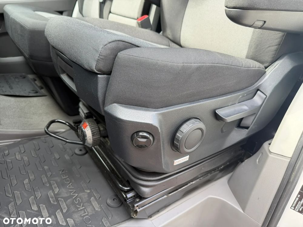Volkswagen E-CRAFTER - 36