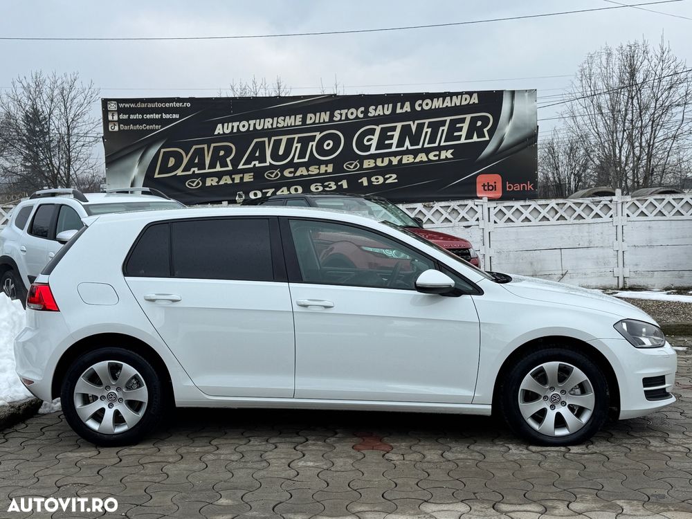 Volkswagen Golf 1.6 TDI BlueMotion Technology Comfortline - 8