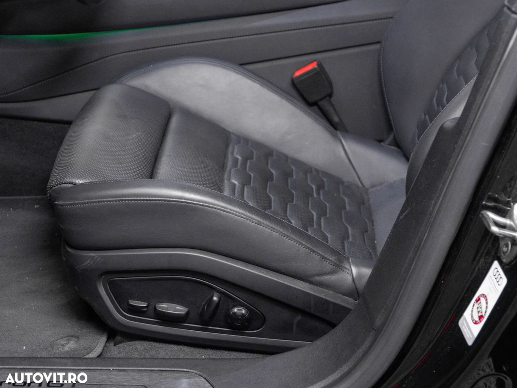 Audi e-tron GT - 32