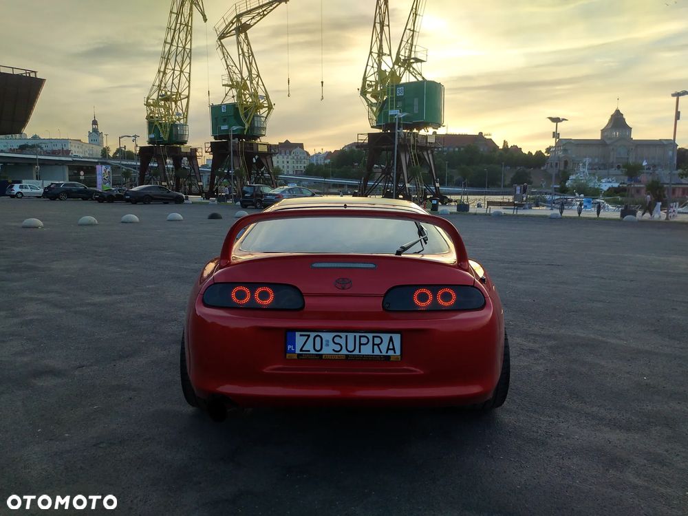 Toyota Supra - 12