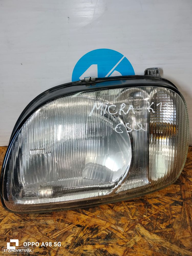 Farol esquerdo Nissan Micra K11 de 1999 - 1