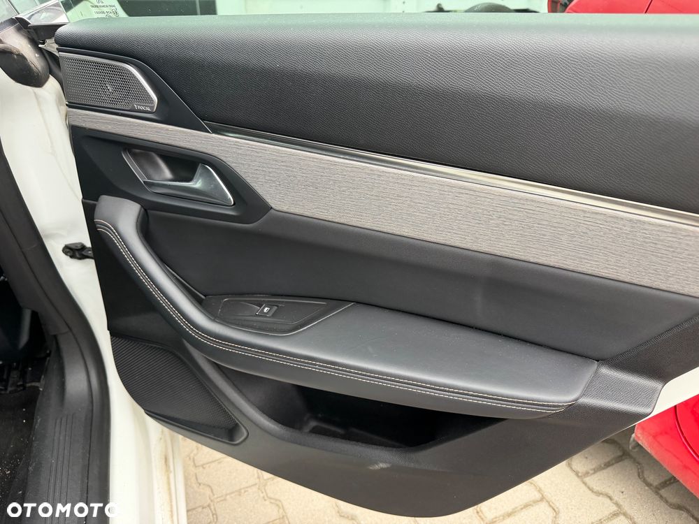 Peugeot 508 225 e-EAT8 GT - 10