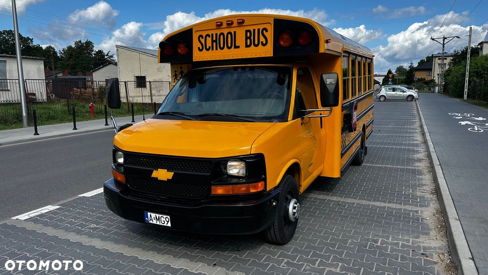 Freightliner Thomas school bus - 2