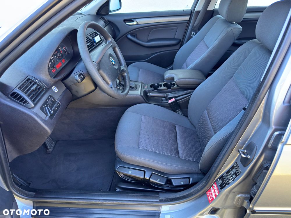 BMW Seria 3 - 30