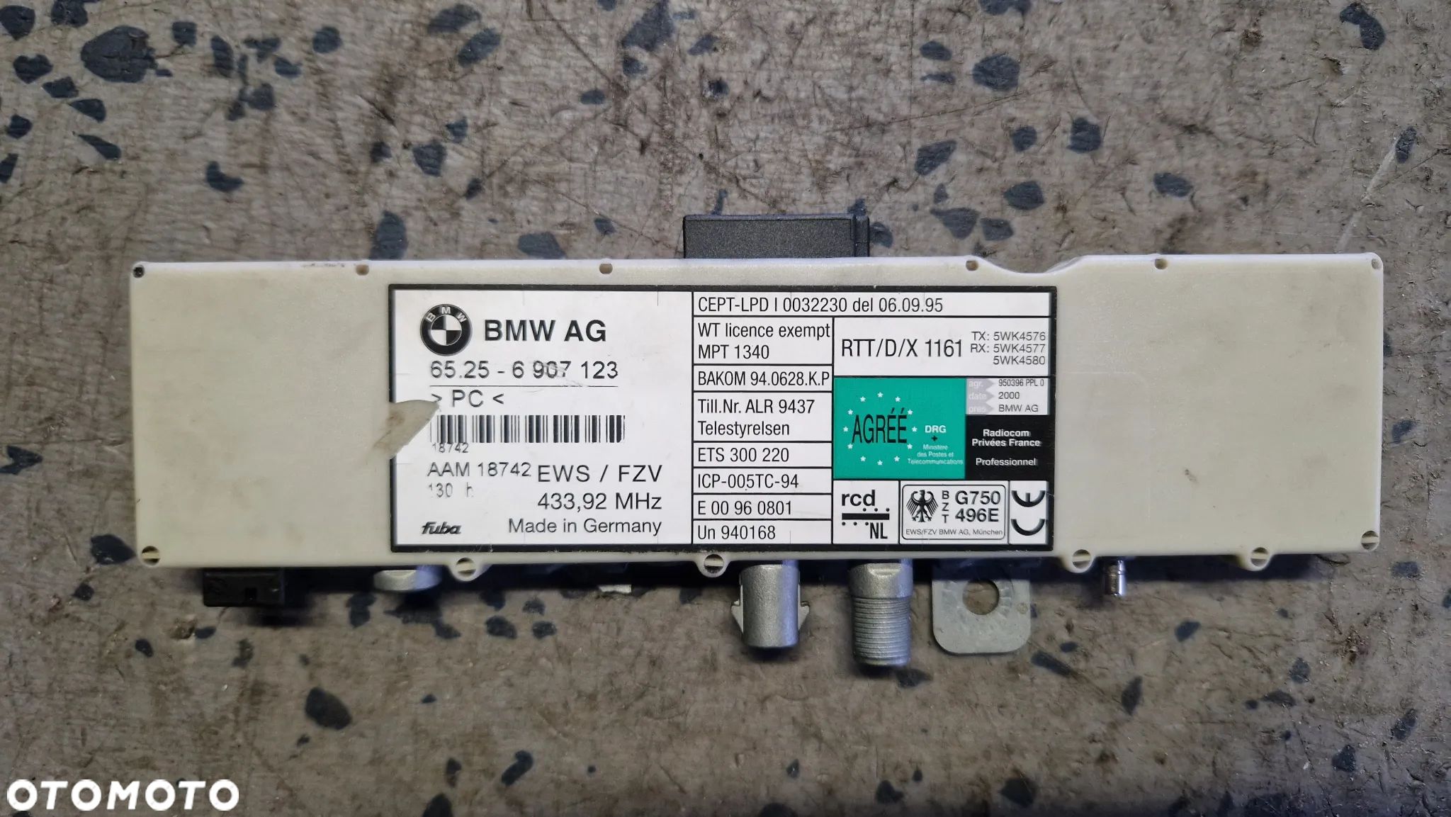 BMW E46 WZMACNIACZ ANTENY 6907123 - 1