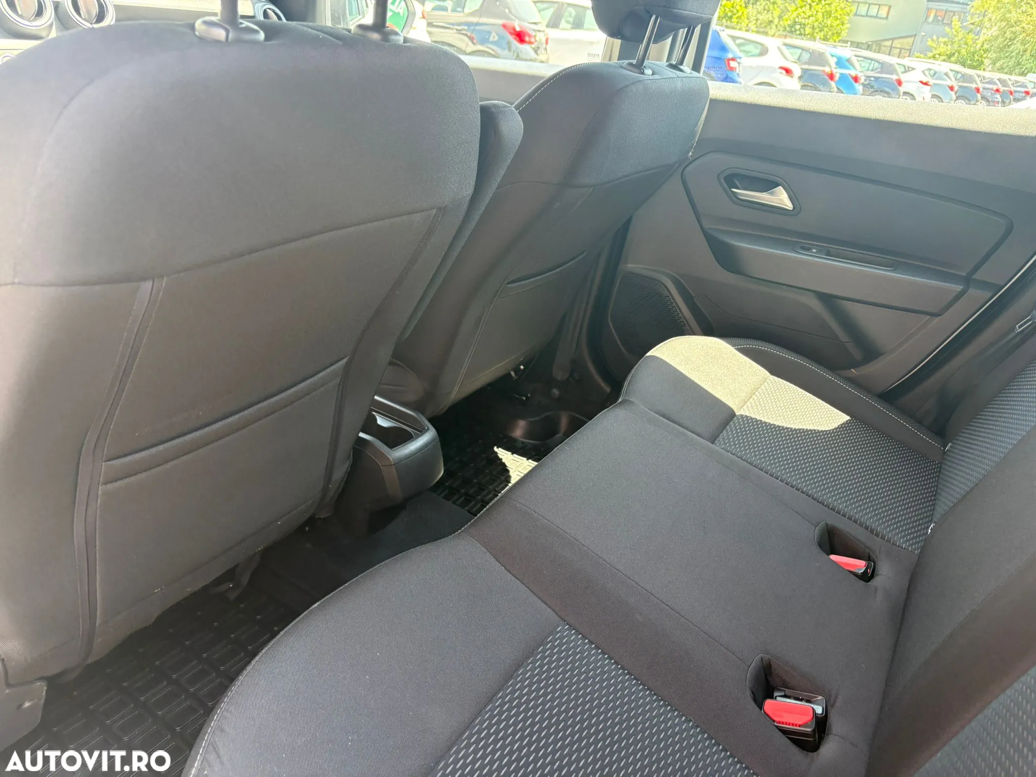 Dacia Duster 1.5 Blue dCi 4WD Comfort - 10