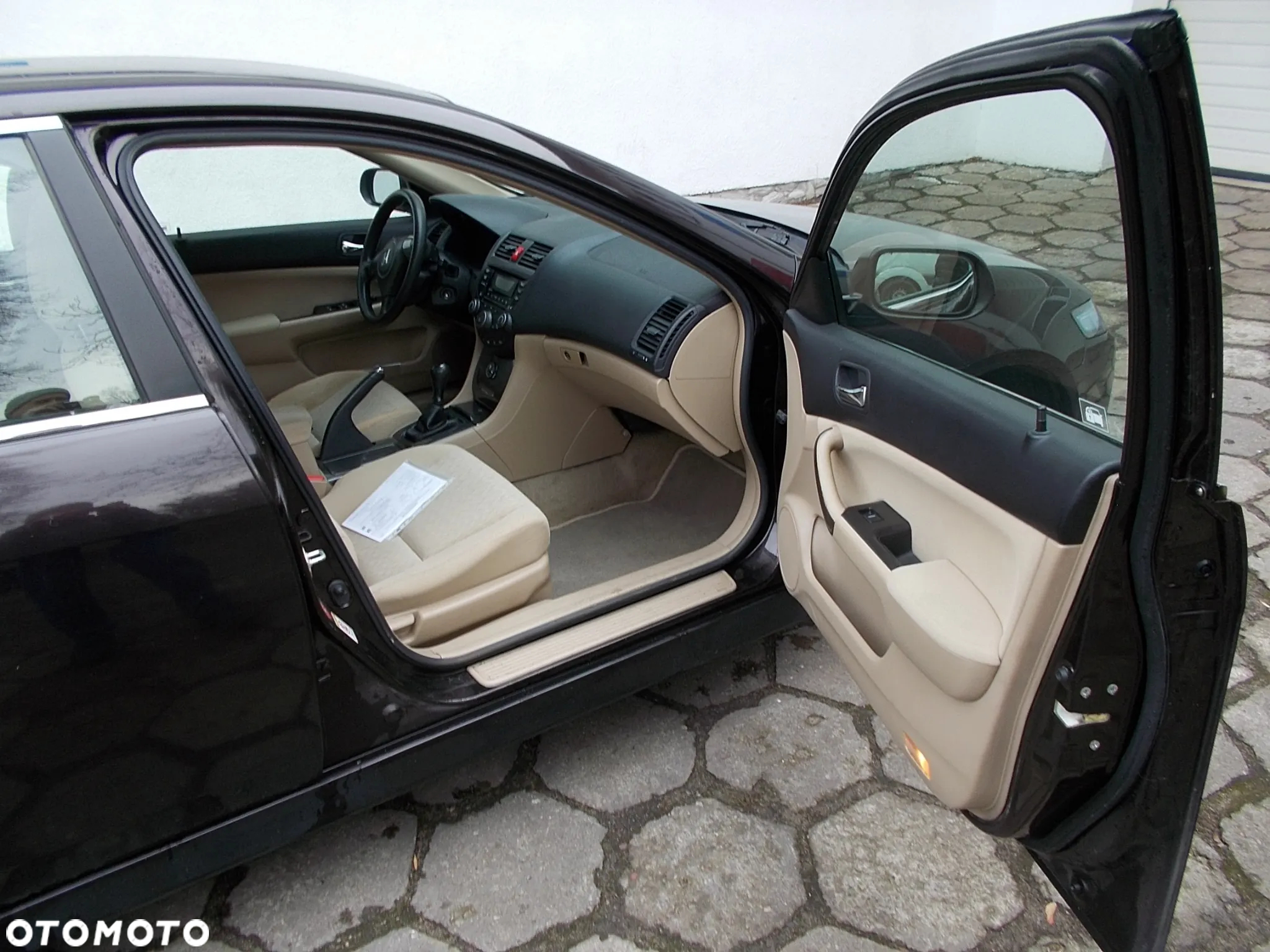 Honda Accord 2.0 Comfort - 12