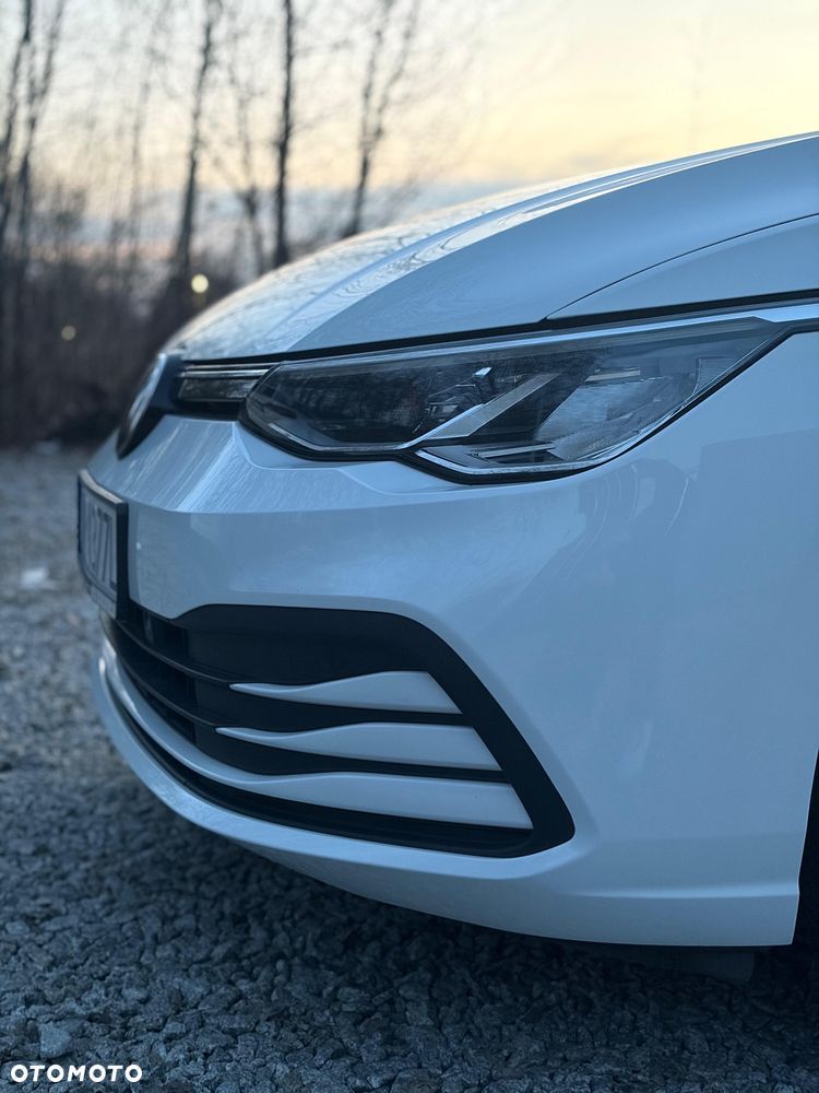 Volkswagen Golf 1.5 eTSI Life DSG - 2