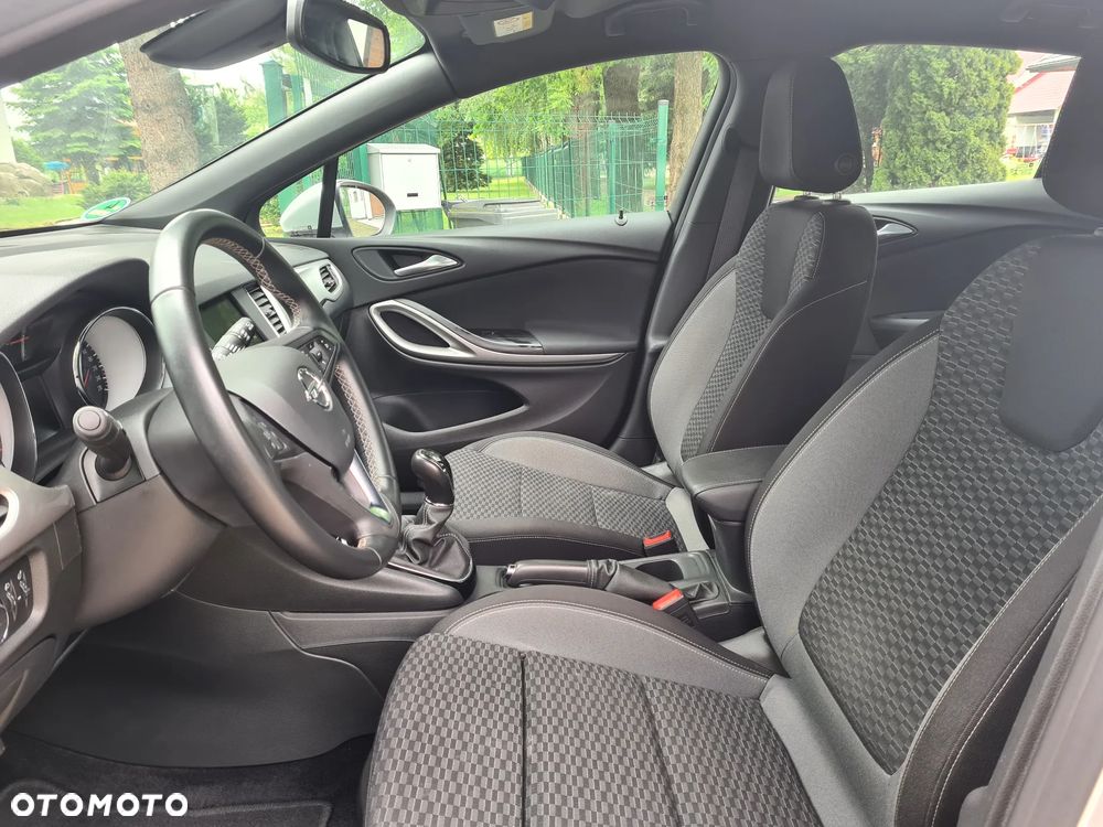 Opel Astra - 4