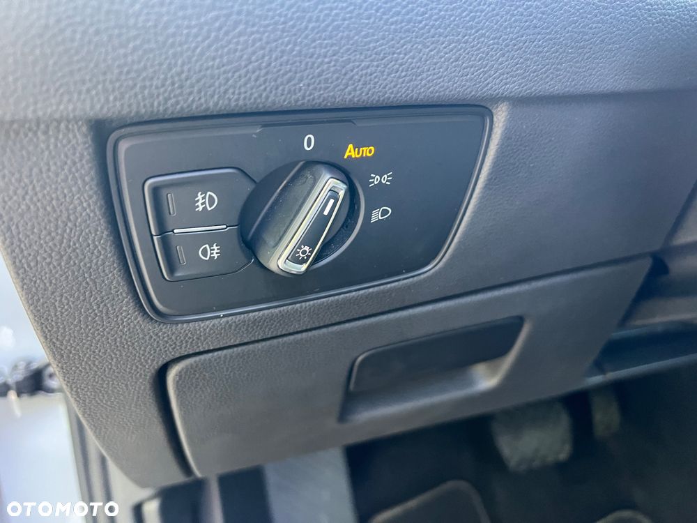 Volkswagen Passat Variant 1.5 TSI EVO Business DSG - 16