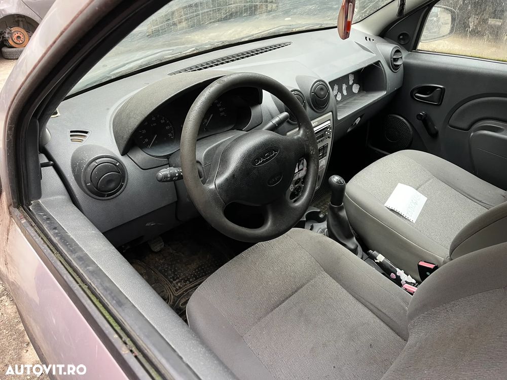 Dezmembrez Dacia Logan MCV gri 2011 1,5 dci argintiu inchis TED69 - 9