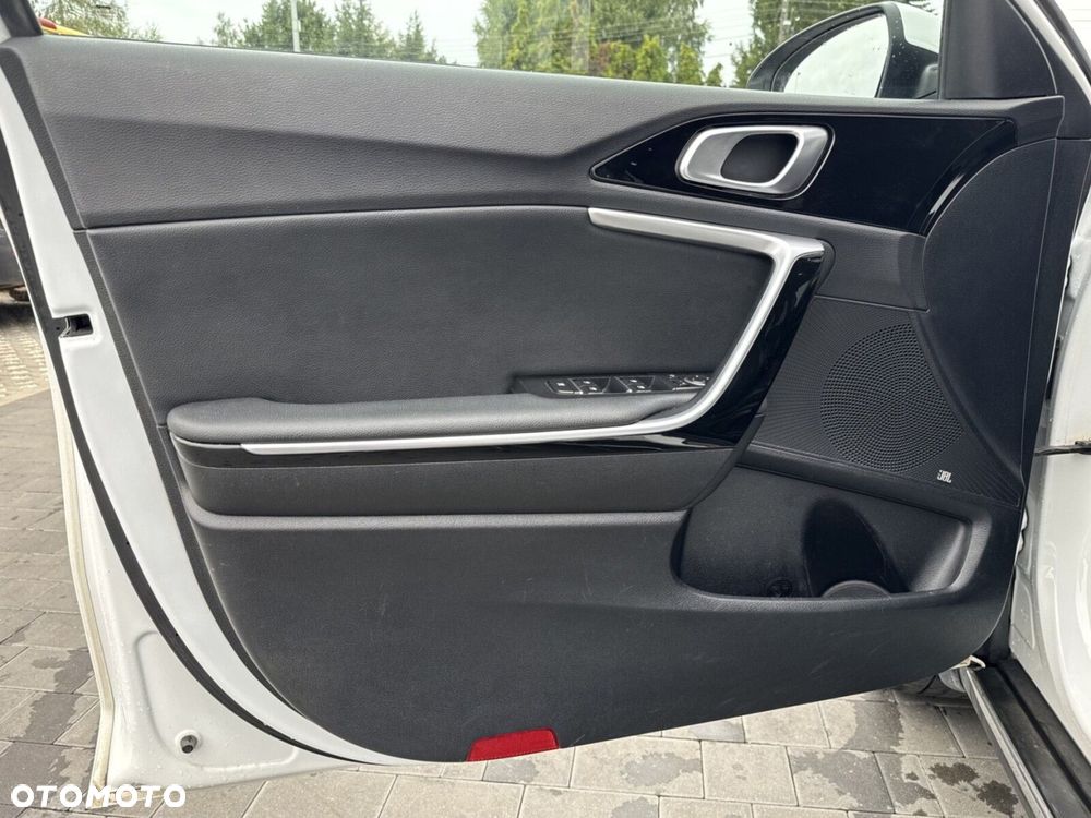 Kia XCeed 1.6 T-GDI L Business Line DCT - 15