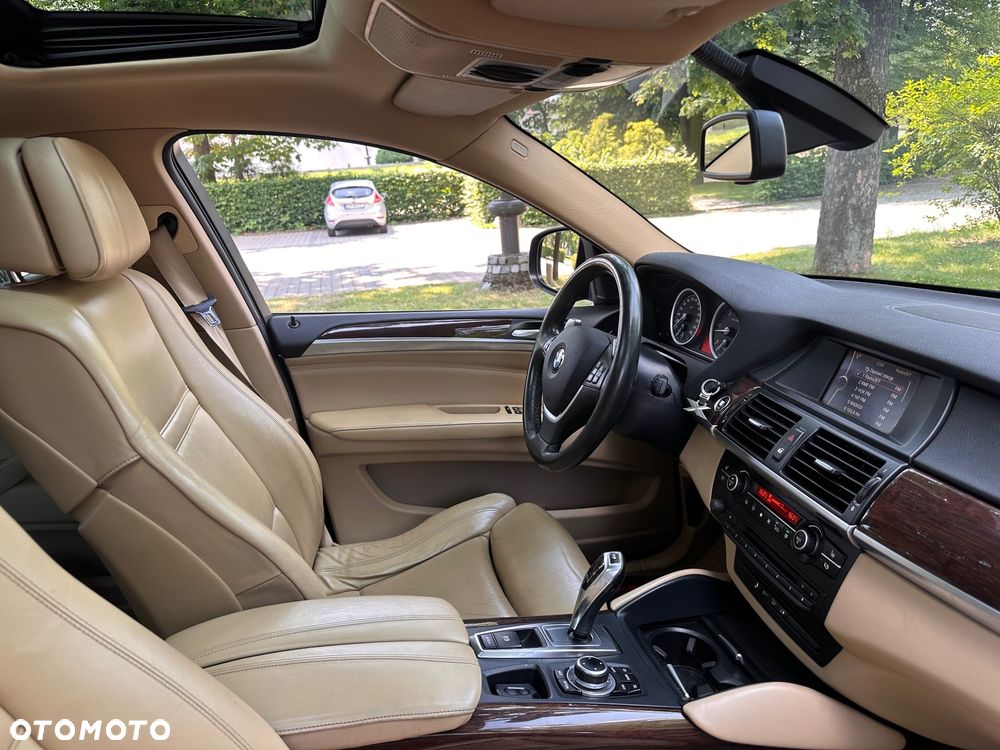BMW X6 - 29