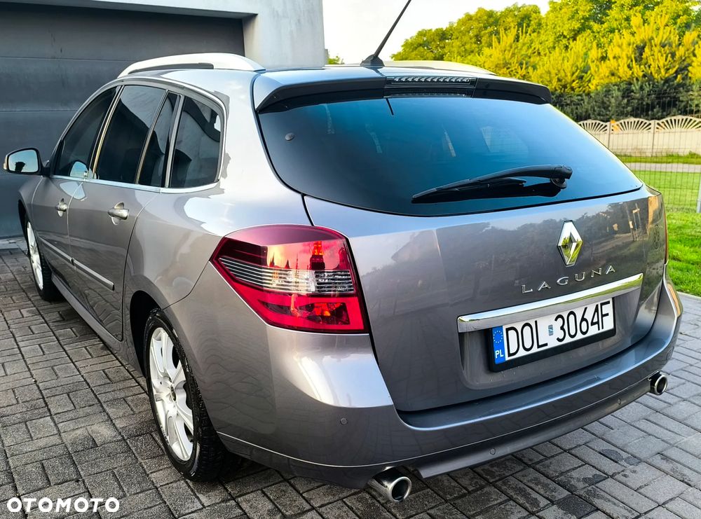 Renault Laguna 2.0 dCi Initiale - 11