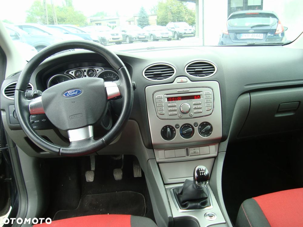 Ford Focus - 10