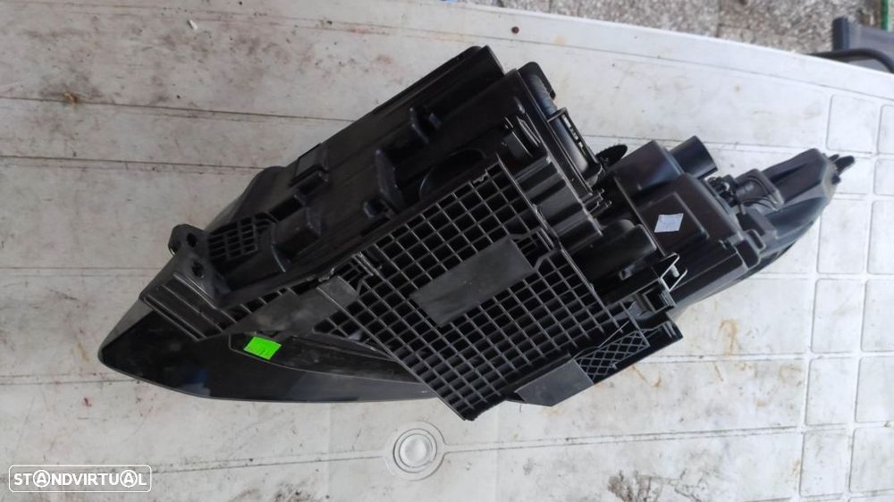 farol direito Halógenio Evoque facelift GJ32-13W029 - 7
