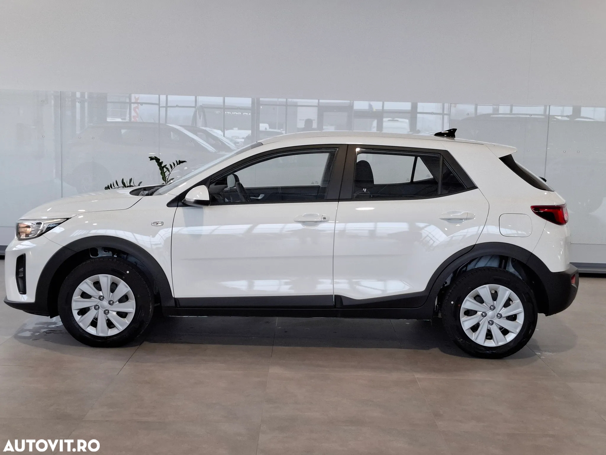 Kia Stonic 1.2 MPI 5MT Urban - 2