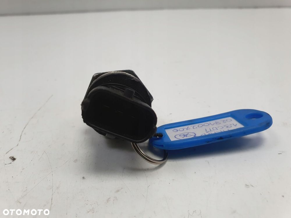 Opel Zafira B 1.9 CDTI CZUJNIK PALIWA zawór 0281002706 - 4