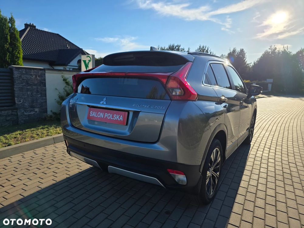 Mitsubishi Eclipse Cross - 12