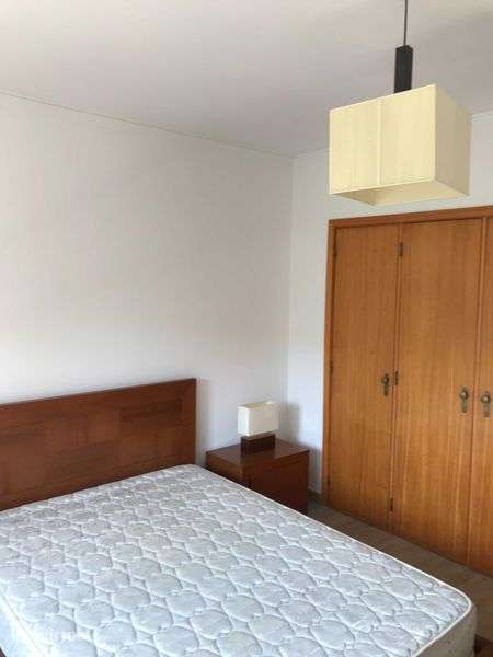 Apartamento T1 mobilado e equipado na Rua Daniel Rodrigues (Malheiros) - Grande imagem: 3/11