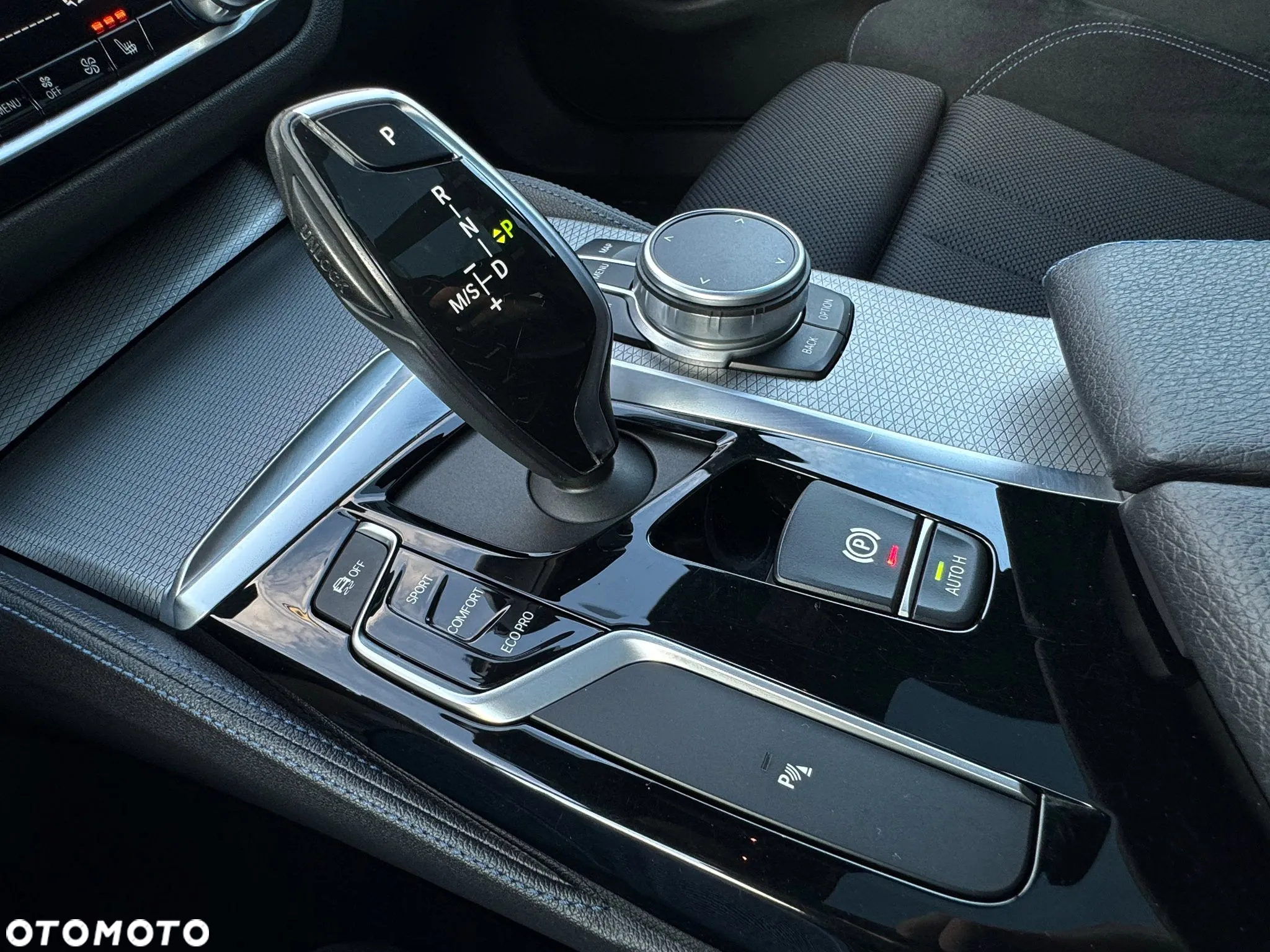 BMW Seria 5 530i M Sport sport - 25
