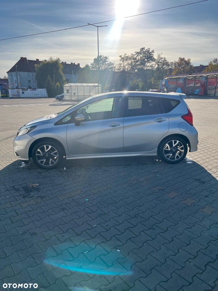 Nissan Note 2014 photo 3