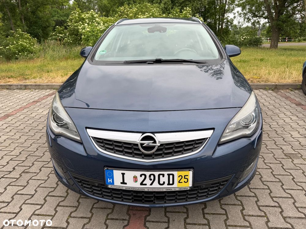 Opel Astra 1.6 Turbo Edition - 10