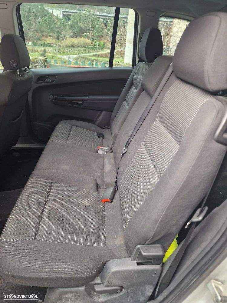 Opel Zafira 1.9 CDTI Cosmo - 4