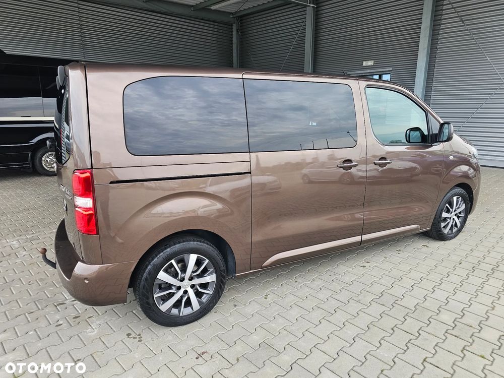 Toyota Proace Verso 2,0-l-D-4D L1 (7-Si.) Autm Executive - 6