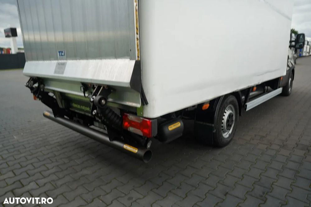 Iveco DAILY 35-NP / CNG / CAROSERIE TIP BOX 4,3 m / LIFT HIDRAULIC PALFINGER / IMPORT - 13