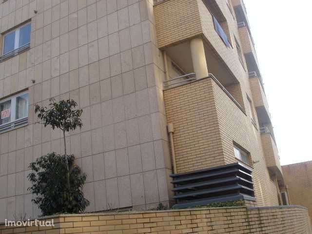 Arrenda se T1 Mobilado varandas da foz Porto - Grande imagem: 3/12