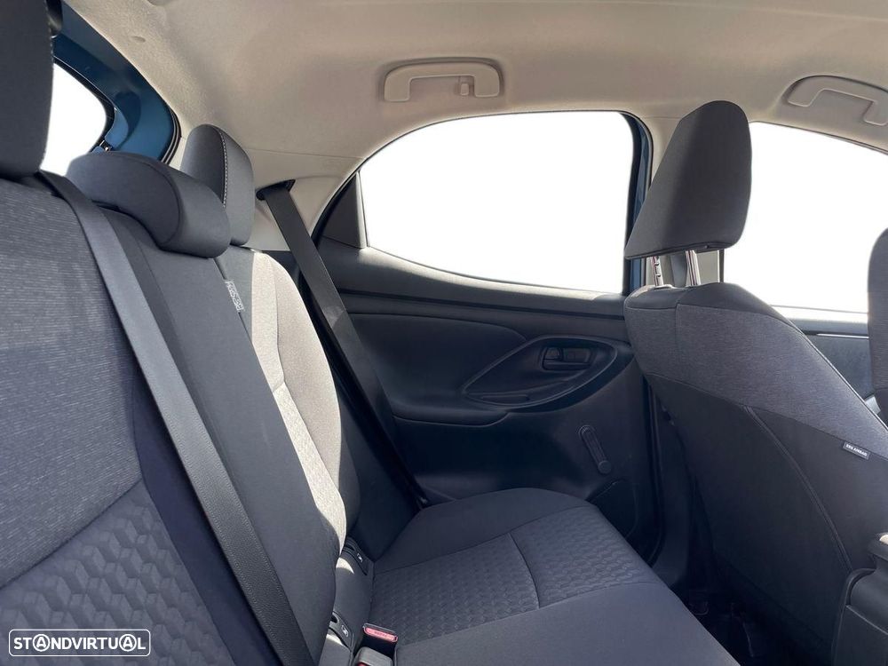 Toyota Yaris - 7