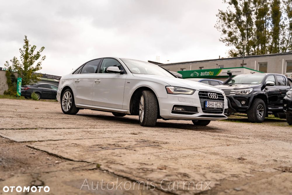 Audi A4 Limousine - 4