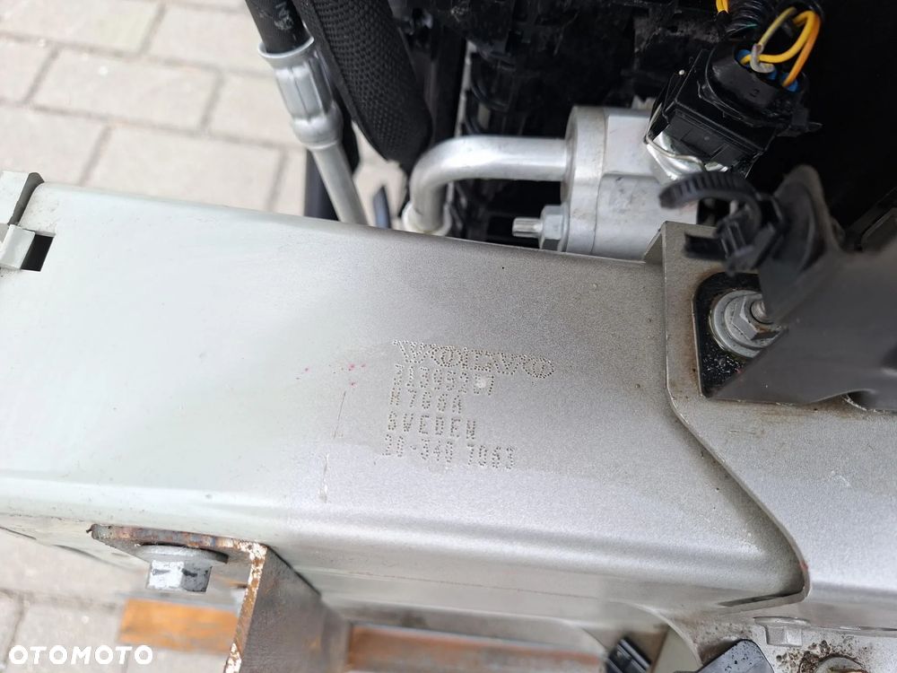pas przod przedni belka wzmocnienie chlodnice volvo s90 II v90 - 4