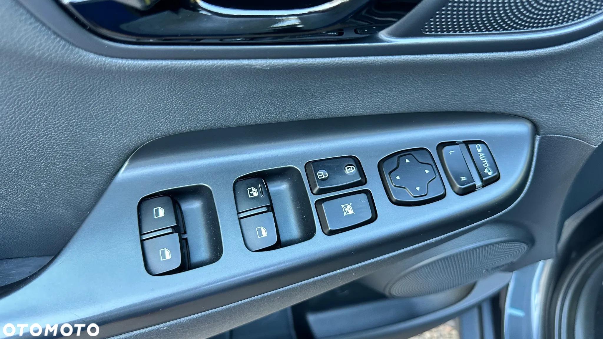 Hyundai Kona - 25