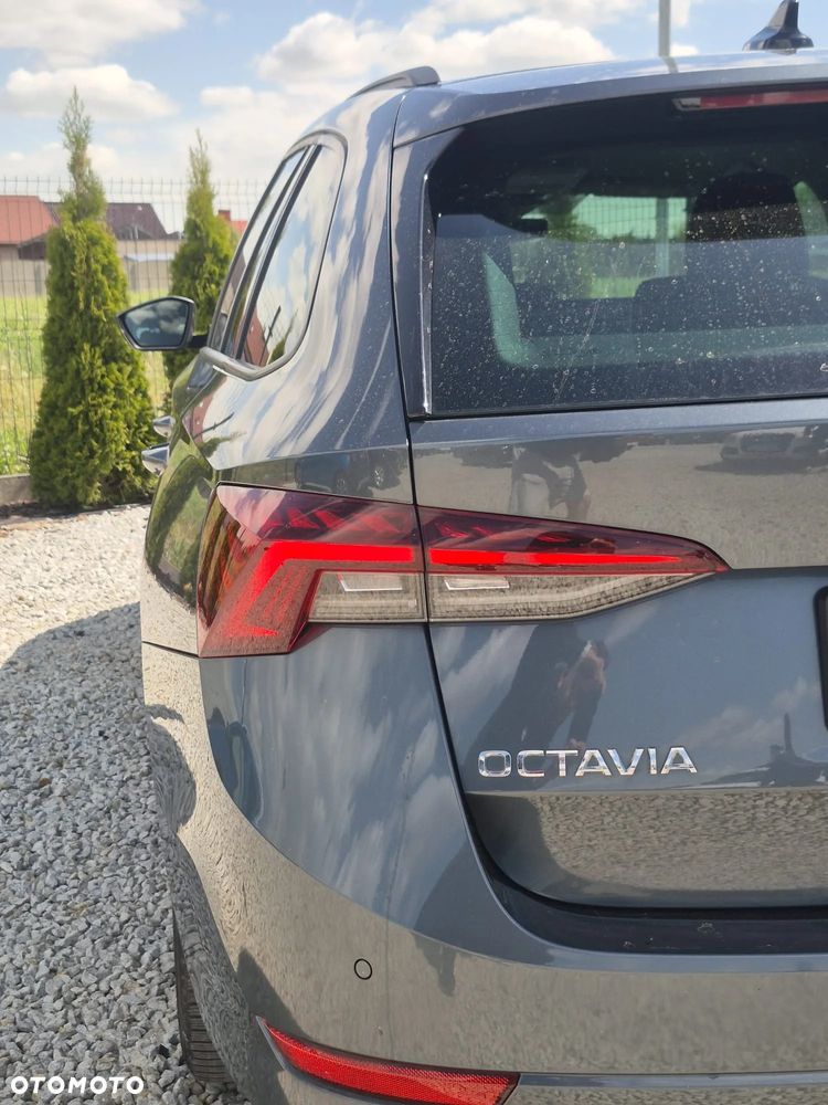 Skoda Octavia 2.0 TDI Style DSG - 13
