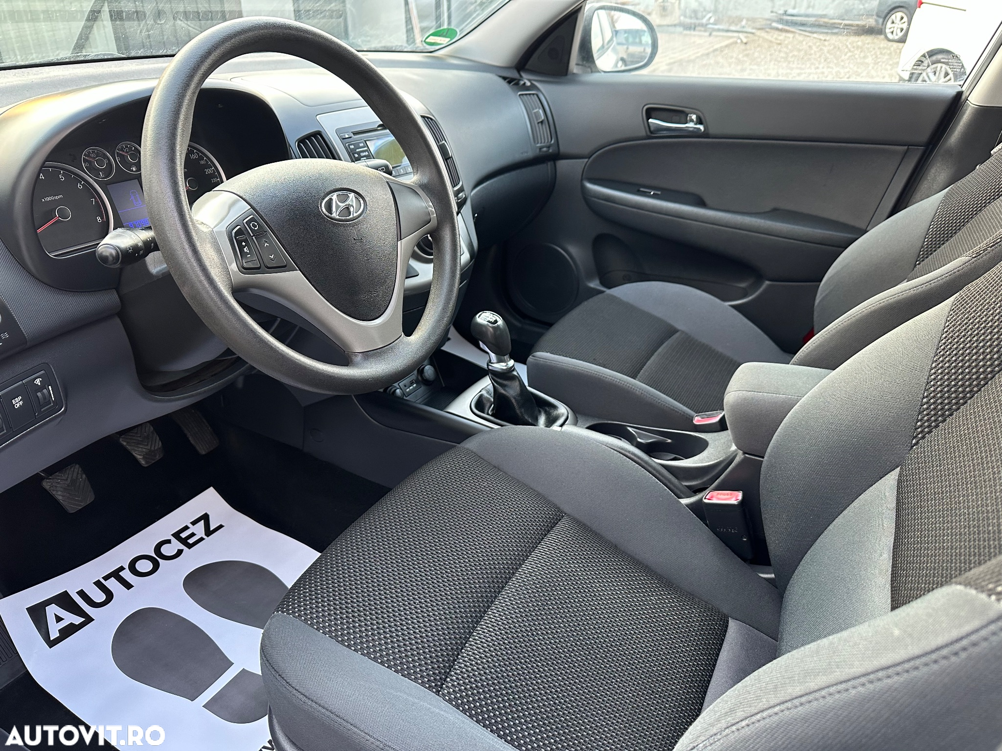 Hyundai i30 1.6 Comfort - 11