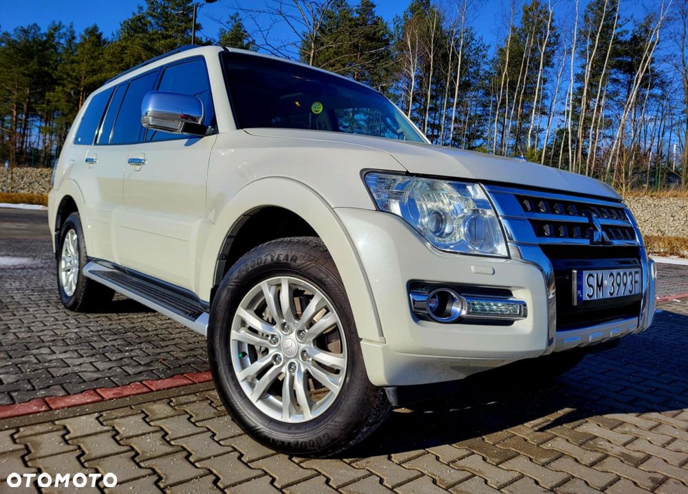 Mitsubishi Pajero - 27