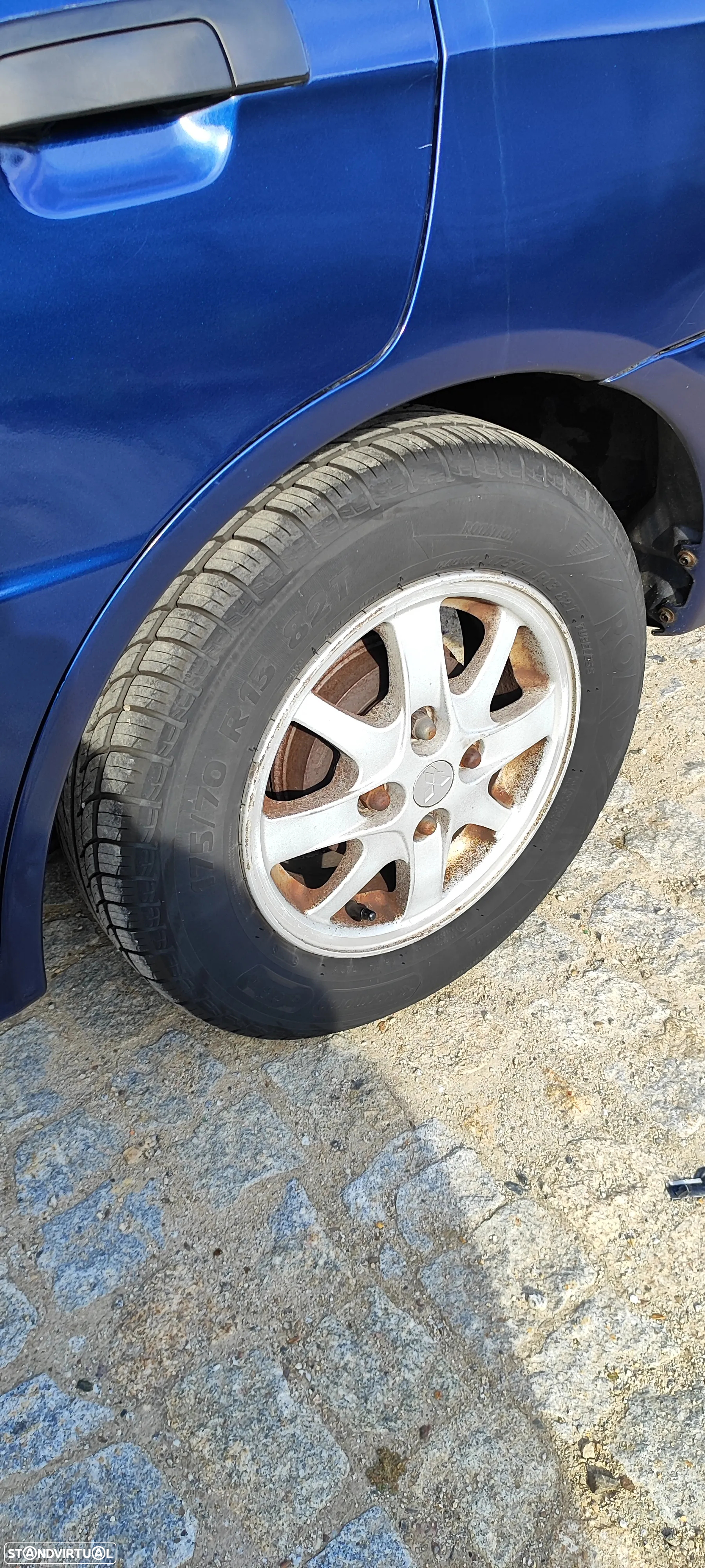 Mitsubishi Lancer 1.3 GLX - 8