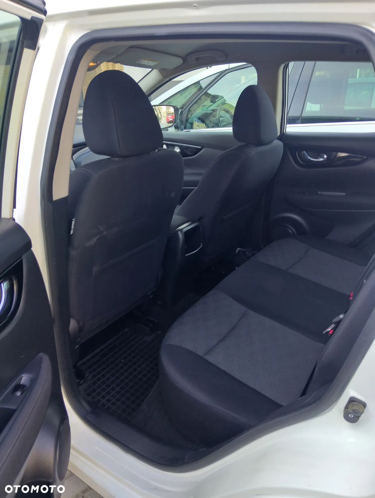 Nissan Qashqai 1.2 DIG-T Acenta EU6 - 8