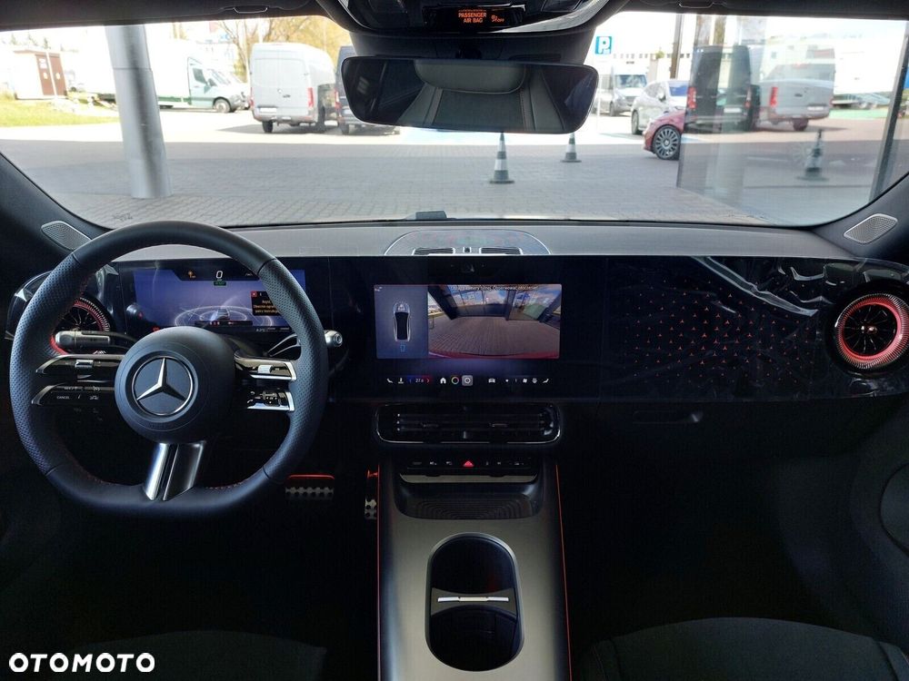 Mercedes-Benz CLA - 11