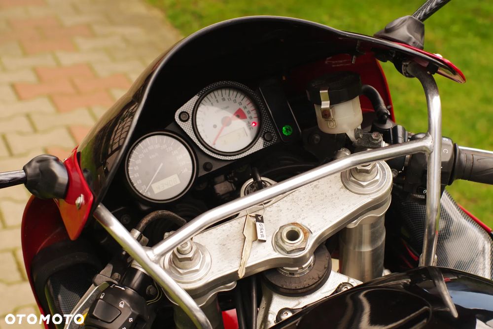 Suzuki GSX-R - 12