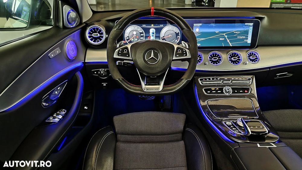 Mercedes-Benz E 200 9G-TRONIC - 22