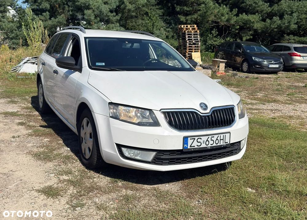 Skoda Octavia 1.6 TDI Ambiente - 2