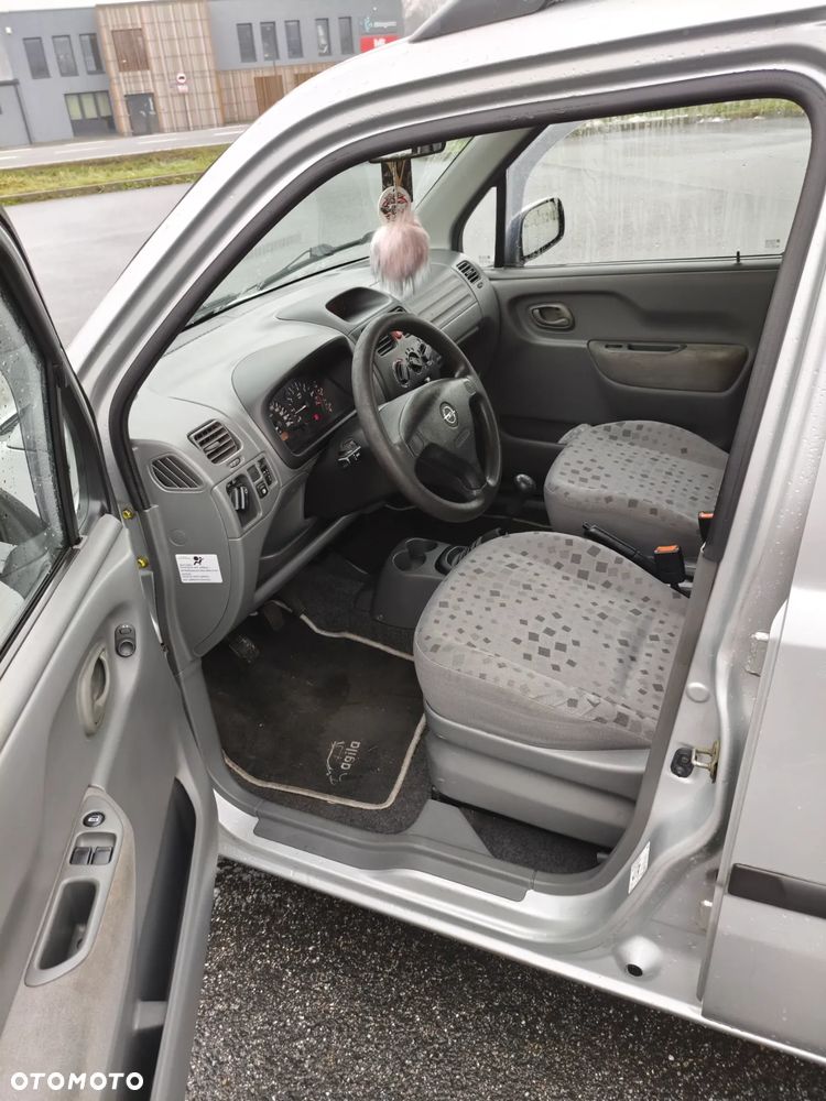 Opel Agila 1.2 16 V - 14